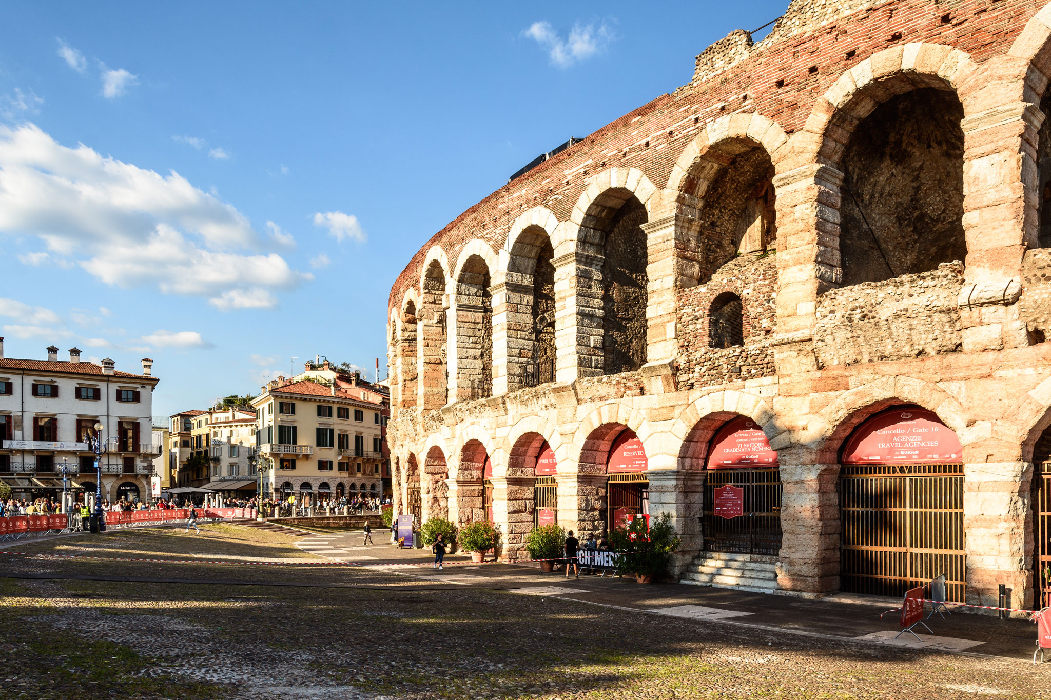 Piazza Bra & Arena di Verona